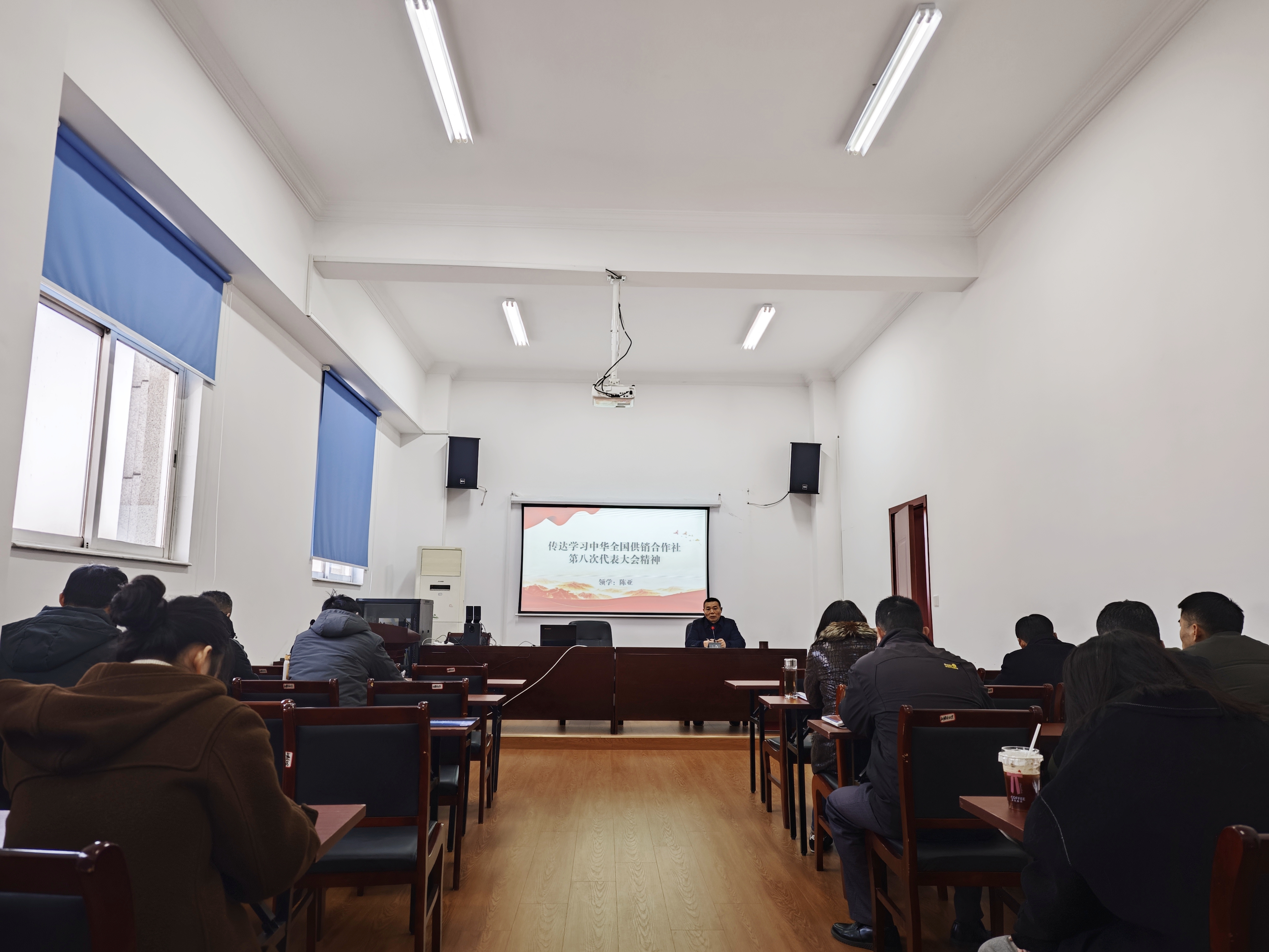 市供销社召开机关党支部11月学习会